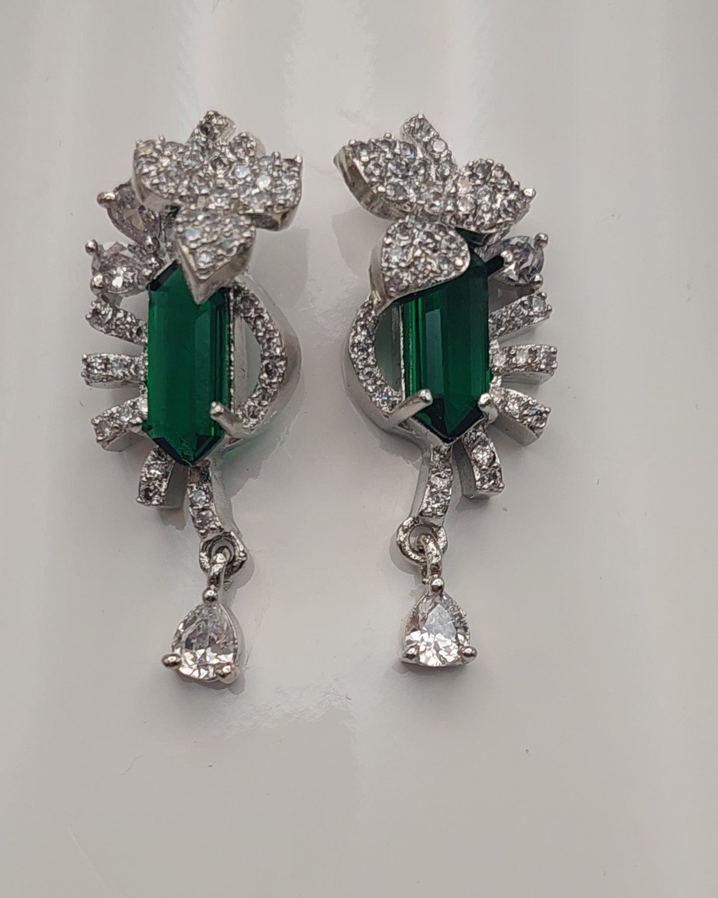 Elegant Green Stone & White Crystal Drop Earrings – Silver Finish